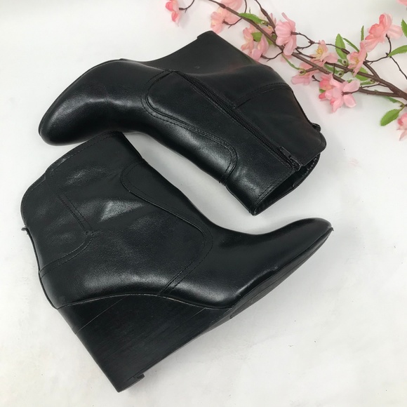 Nine West Black Wedge Ankle Booties - Picture 1 of 7
